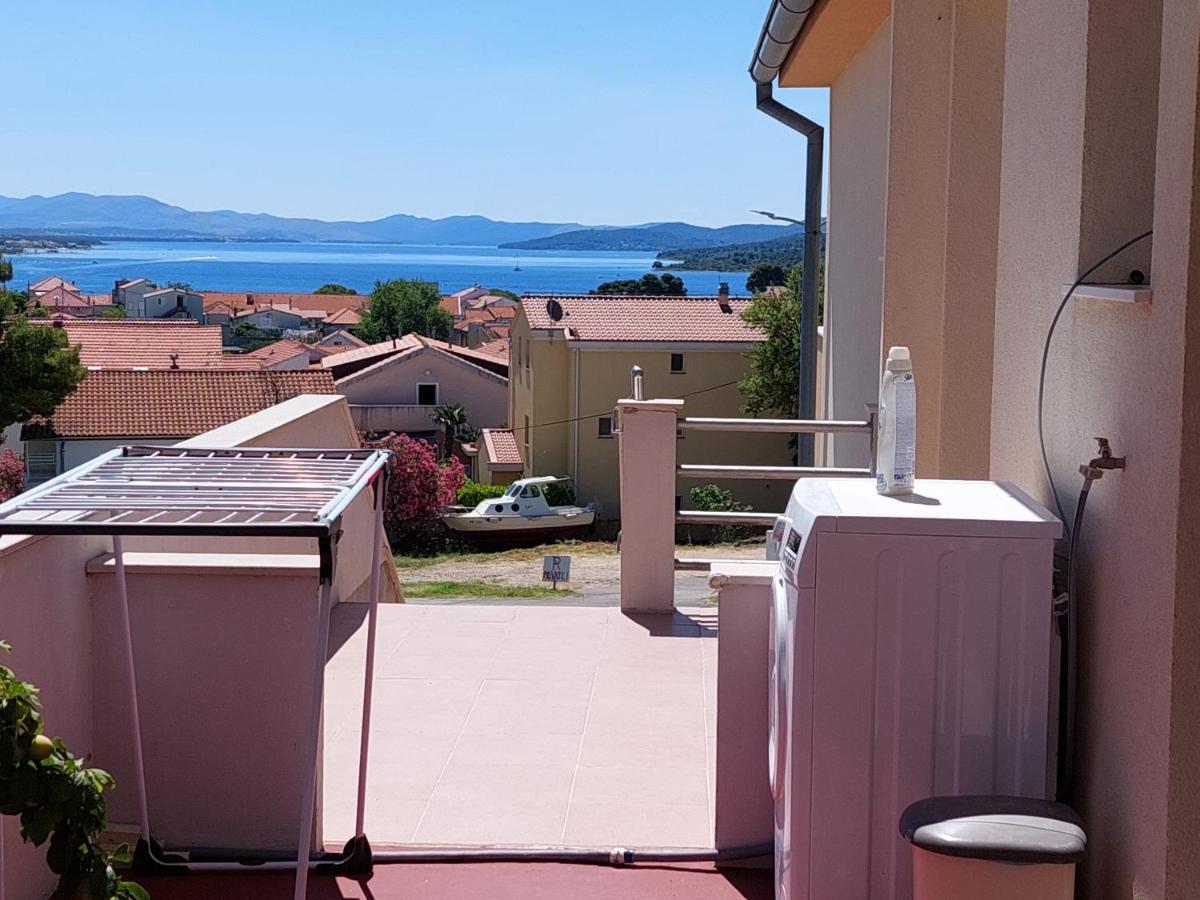 Apartmani Toni Vodice Eksteriør billede
